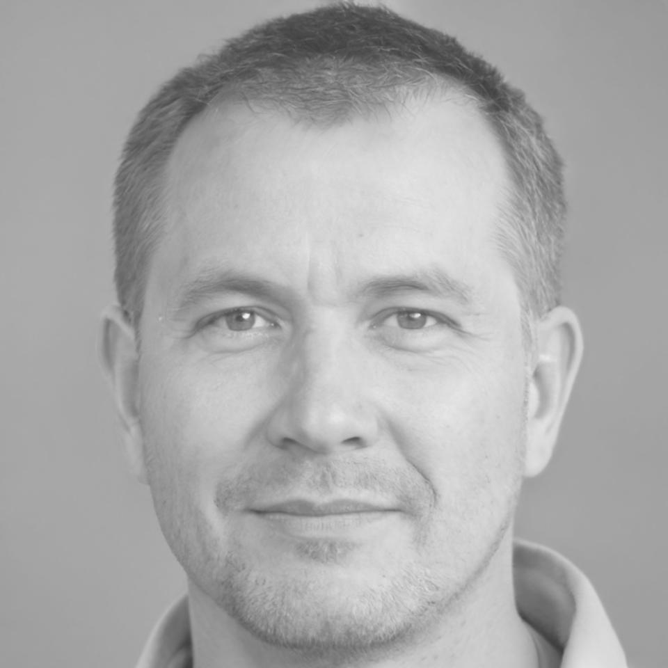 Retrato de Patricio Alvarado, mentor senior